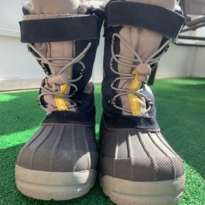 💚Boys Snow Boots, Size 2m💚